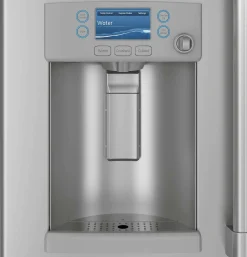 CAFE Réfrigérateur 22,1 pi3 36 po Acier inoxydable Congélateur en bas, Portes françaises - CYE22TP2MS1