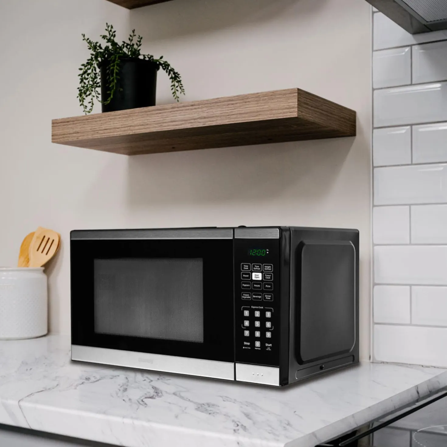 DANBY Micro-ondes Inox 900 19" DBMW0925BBS