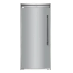 Frigidaire Professional Congélateur 19 pi3 33 po avec ensemble de garniture 79 po, Vertical