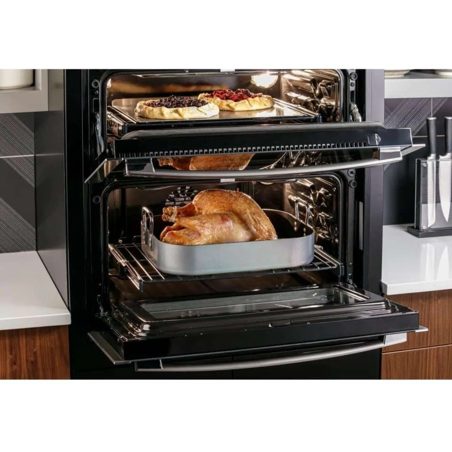 GE Profile Four mural Acier inoxydable30"Électrique - PTS9200SNSS