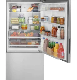 GE Réfrigérateur 17,7 pi3 31 po Acier inoxydable Congélateur en bas - GBE17HYRFS