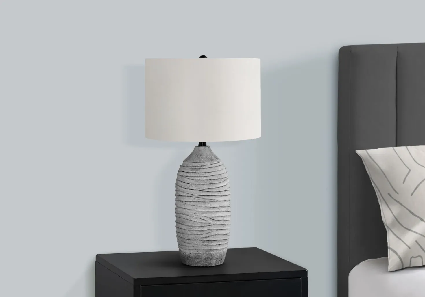 Lampe de table 27"H en résine