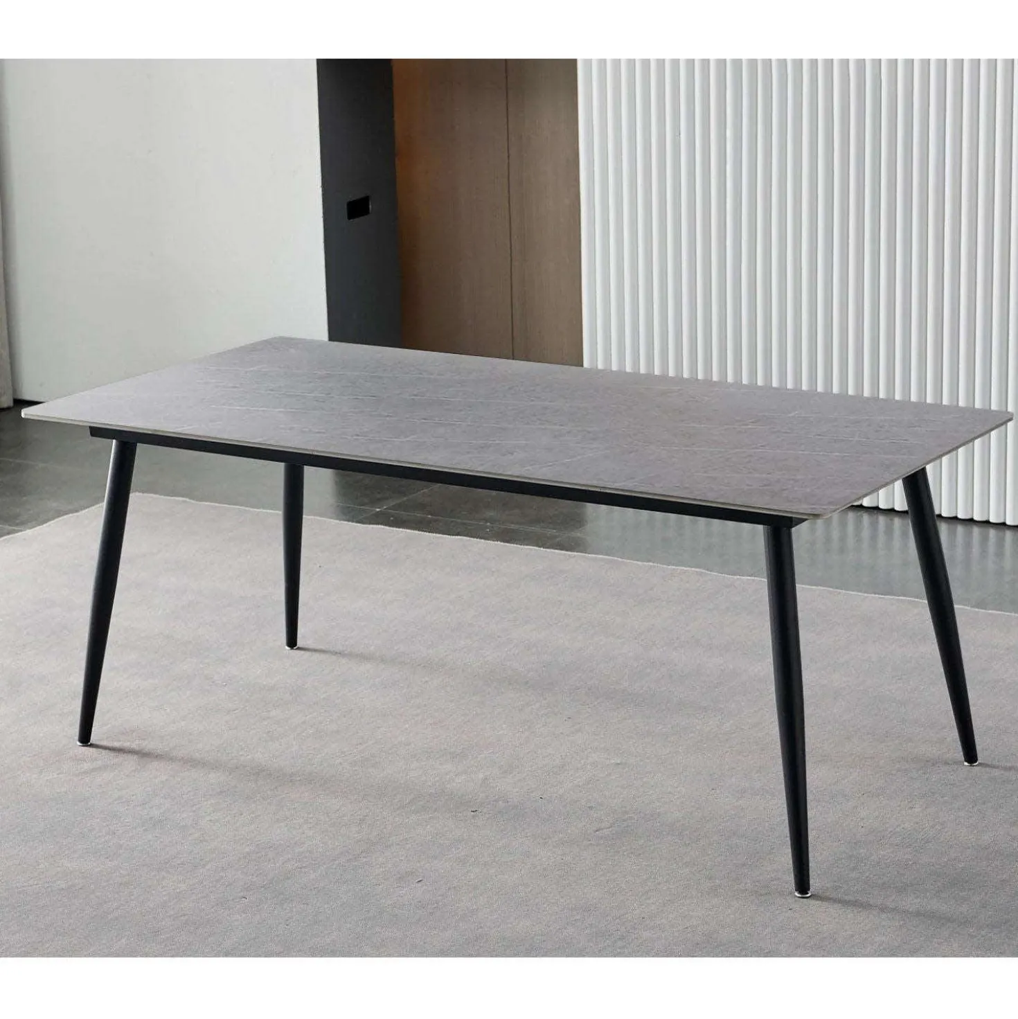 Table en pierre sintérisée avec 6 chaises